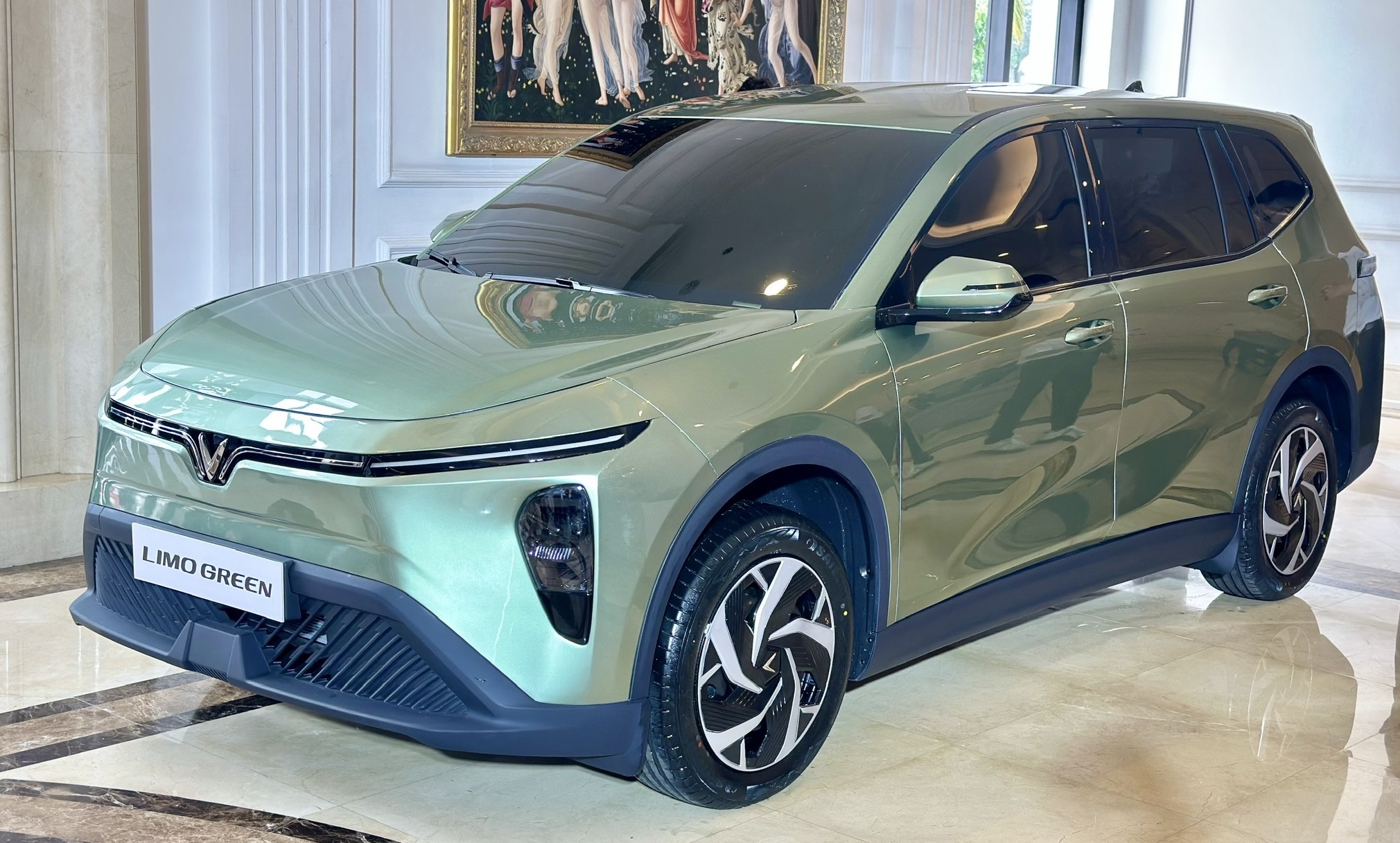 Giá Xe Limo Green 7 Chỗ