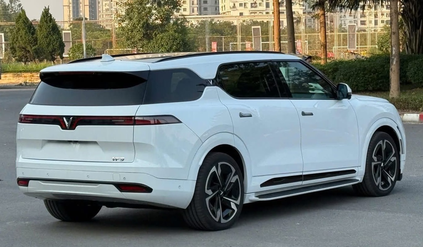 Giá Xe Vinfast VF9